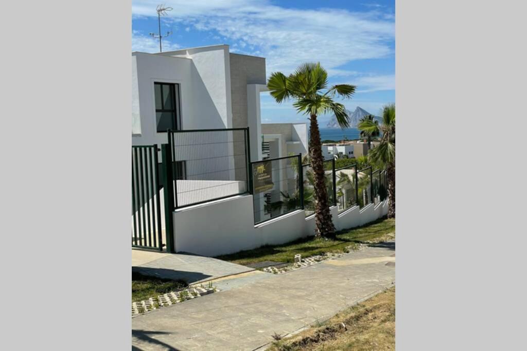 Modern 2 Beds Apartment In Alcaidesa La Alcaidesa Exterior foto