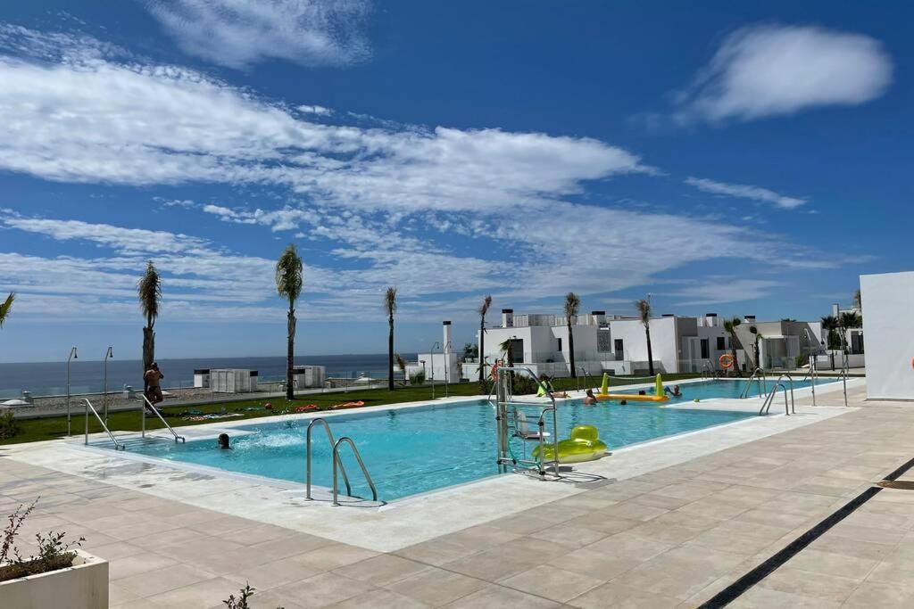 Modern 2 Beds Apartment In Alcaidesa La Alcaidesa Exterior foto
